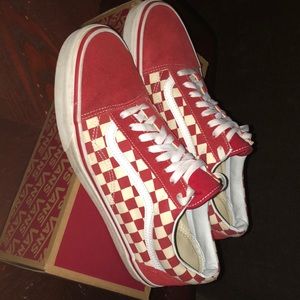 💯RED CHECKERBOARD VANS | SIZE: 10.5M 💯